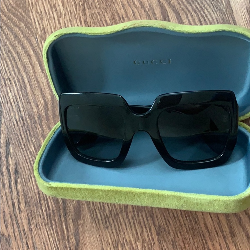 Gucci oversized square sunglasses